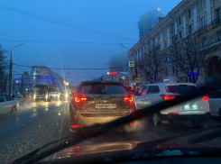 Пятикилометровая пробка парализовала Воронеж 