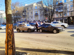 Из-за аварии на Плехановской собралась большая пробка в центре Воронежа