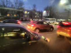 Мокрые 8-балльные пробки проводили воронежцев домой в конце рабочей недели