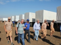 Гуманитарный конвой пропускают на Украину