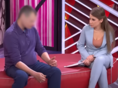 Она до свадьбы зубы чистила, а потом перестала: в сети завирусился выпуск ток-шоу с участием жителей Воронежской области