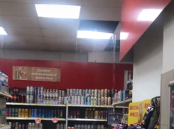 «Фух, успел всё купить», – алкогольный отдел потек в одном из магазинов Воронежа