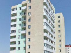 Жители многоэтажки на Ломоносова в Воронеже добиваются горячей воды много лет подряд