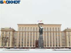 Стало известно, как будут работать воронежские школы, учреждения культуры и спорта после дня траура