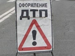 В Воронеже на Новосибирской мотоциклист сбил пешехода