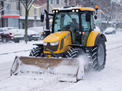 Десять тысяч кубов: воронежская мэрия решила привлечь частников на борьбу со снегом 