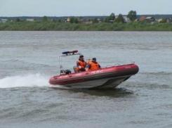 В Воронежской области из реки Хопер подняли труп молодого человека