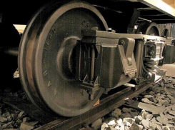 В Воронеже на Машмете под поезд попал мужчина