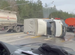 Пробка длиной почти в 5 км сковала жителей Воронежа