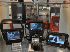 В Воронеже грабитель попытался избавиться от украденных «улик» при виде полицейских