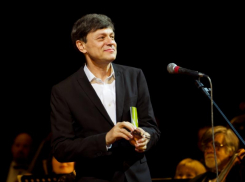 Михаил Бычков намекнул на некомпетентность губернатора Гусева в вопросах ковидных ограничений