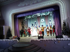 Воронежские дети сняли заклятие с Деда Мороза 