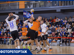 Яркие моменты победного для воронежских гандболистов матча показали на фото 