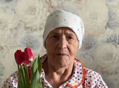 97-летняя одесситка получила необычный подарок накануне 8 марта в Воронеже