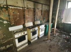 Жители ветхого воронежского общежития боятся провалиться со второго этажа на первый 