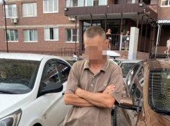 “Приставал к детям”: воронежцы сообщили о странном поведении мужчины