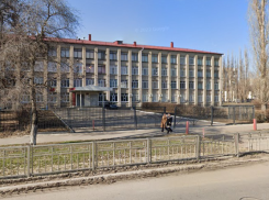 Воронежцы сообщили о проникновении неизвестного мужчины в Школу №80 