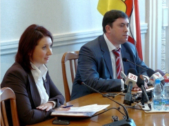 Алексей Гордеев «подсластил» чиновнику Соколовой, но убрал из градсовета зампреда Увайдова