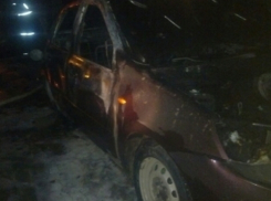 В центре Воронежа пожар уничтожил «Ладу Гранту»