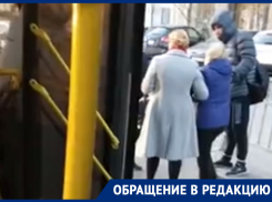 Маршрутчик дверьми покалечил пассажирку в центре Воронежа