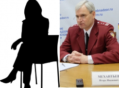 Игорь Механтьев спрятался за спину сотрудницы от вопроса о принудительной вакцинации