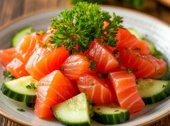 Прощание с праздником: салат из красной рыбы для воронежцев