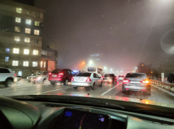 9-балльные пробки парализовали дождливый Воронеж в конце рабочей недели