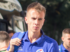 Хавбек воронежского «Факела» оскорбил арбитра на матче с «Сибирью»