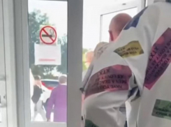 Пациентов эвакуировали из поликлиники в центре Воронежа – опубликовано видео