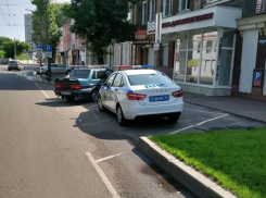 Гаишник показал воронежцам, кто хозяин на парковке