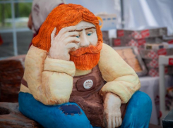 Воронеж поразил Тулу полутораметровым пряником со смыслом 