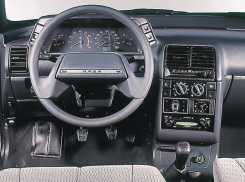 В Воронежской области два пьяных юноши катались на чужом авто 