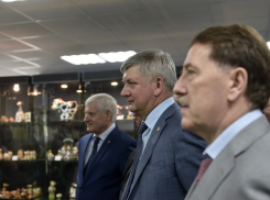 Губернатор Гусев проводил в Госдуму того, кто отбрасывал на него тень 