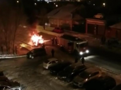 Спасение горящей «пятнашки» попало на видео в Воронеже