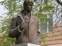 Какие памятники нужны Воронежу