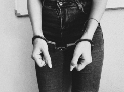 49-летняя женщина зарезала ножом своего мужа из-за ревности в Воронежской области