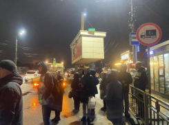 «Летающий киоск» в час пик возмутил жителей Воронежа