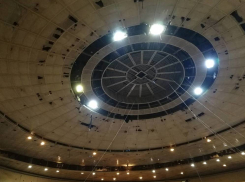 Воронежцы возмутились жутким состоянием купола в местном цирке