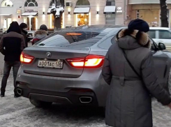 Мэра Кстенина попросили спасти Воронеж от блатных автохамов 