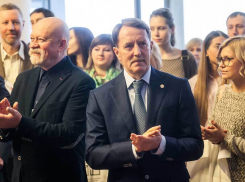 От следов «архитектурного бандитизма» избавляются уже в воронежском правительстве