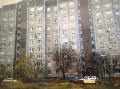 Напуганным запахом газа жителям воронежской многоэтажки несколько часов пришлось ждать аварийную службу