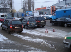 В Воронеже на улице Свободы столкнулись Лада и Форд