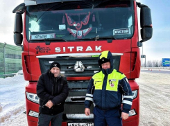 Воронежские гаишники спасли крымчанина на М-4 «Дон», у которого заглохла машина на ходу