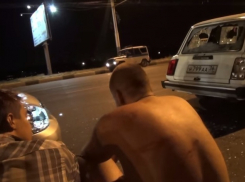 «Когда нас избивали на Чернавском мосту, толпа людей стояла и молча смотрела»