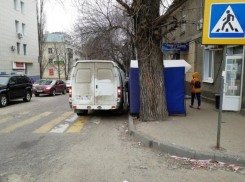 Воронежских «барыг», перекрывших пешеходный переход, укротили власти