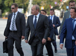 Президент Владимир Путин 7 лет назад приземлился на площади Ленина в Воронеже