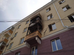 Полиция тоже на месте: в центре Воронежа загорелась красивая пятиэтажка