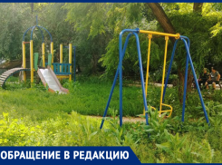 «Не место для игр»: детская площадка для алкашей появилась в центре Воронежа