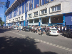  «Стыд, мерзость и позор»: как избежать бардака с покупкой билетов на матч, рассказал воронежский блогер