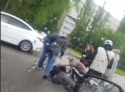 Мужчина попал под колеса автобуса на переходе в Воронеже